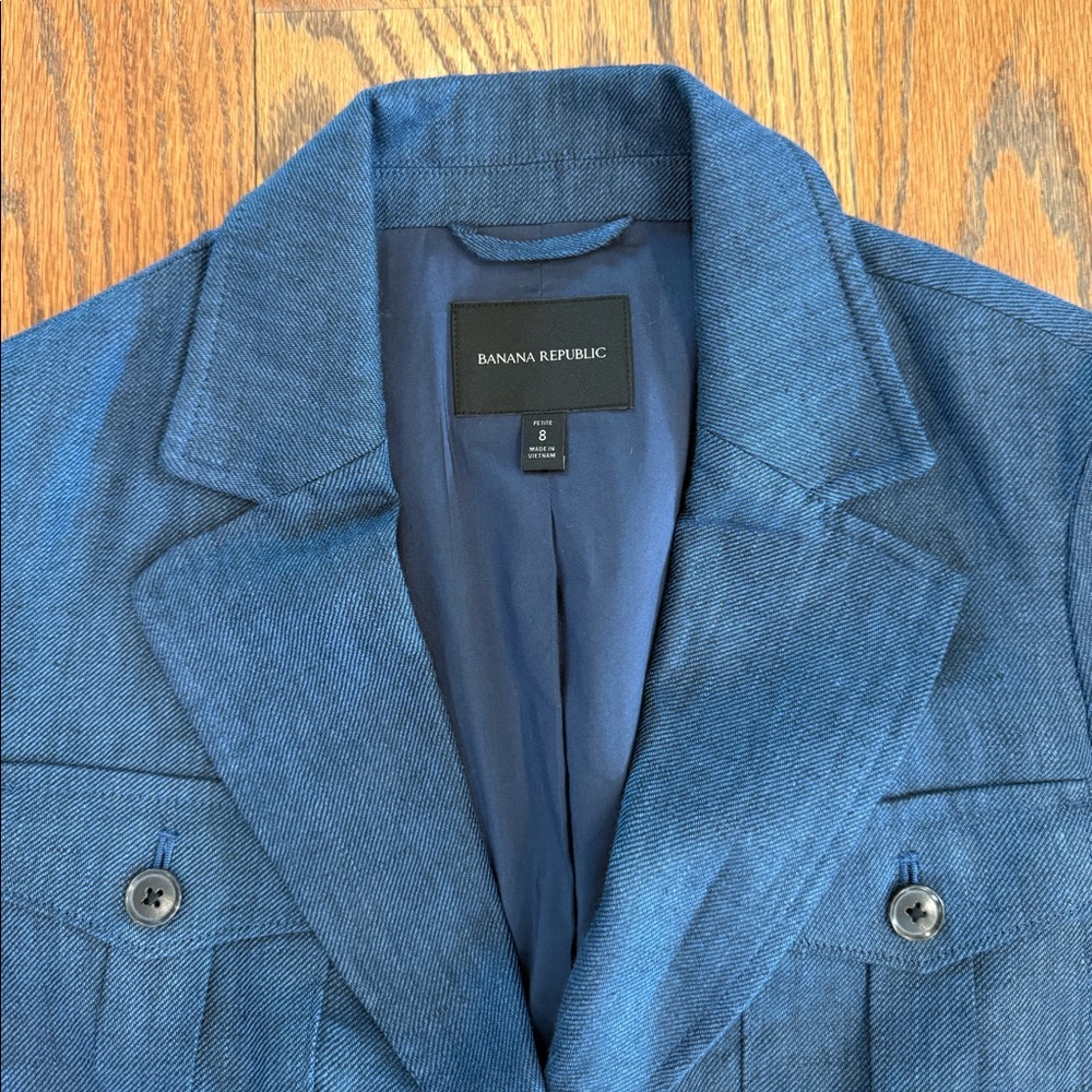Banana Republic Women’s Blue Linen Heritage Utility Belted Blazer - Picture 4 of 4